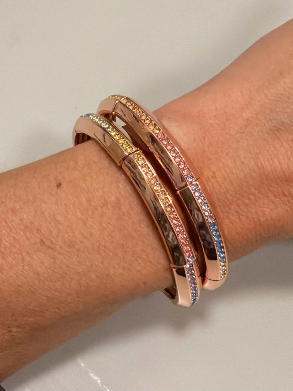 Bomb Party NWT Rose Gold Multicolor Crystal Hinged Bangle Bracelet Set